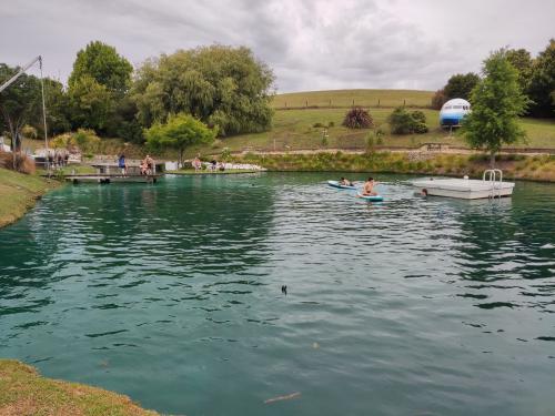 2022-12-10-Noah-eot-party-015 1