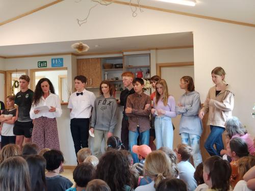 2022-12-16-farewell-assembly-06 1