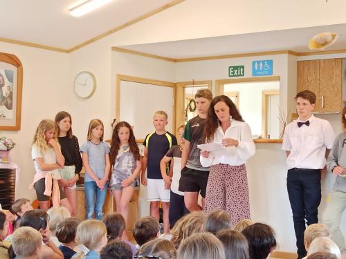 2022-12-16-farewell-assembly-07 1