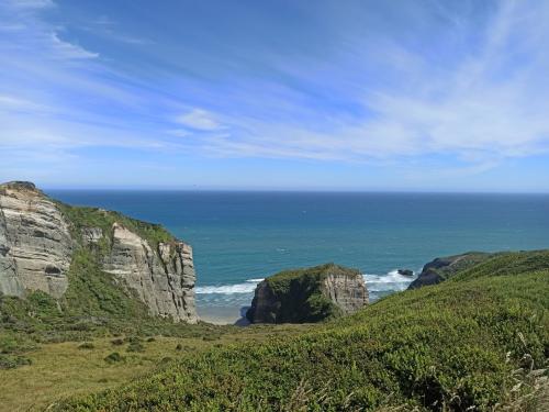 2023-01-01-Golden-Bay-21 1