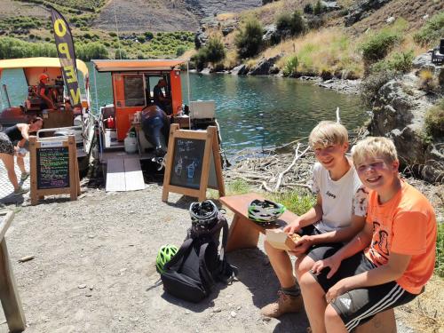 2023-01-25-Lake-Hawea-028 1